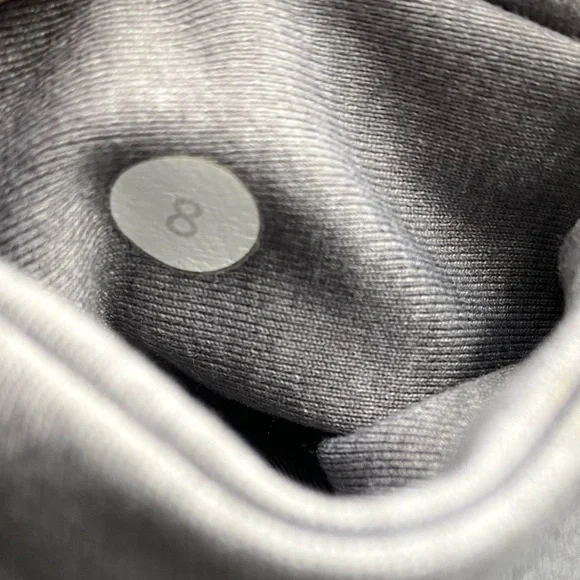 💕SALE💕 Lululemon Rare Gray Pace Rival Crop - Picture 8 of 10